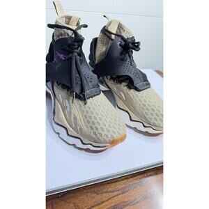Size 9.5 - Reebok DMX Elusion 001 FT High Sand
